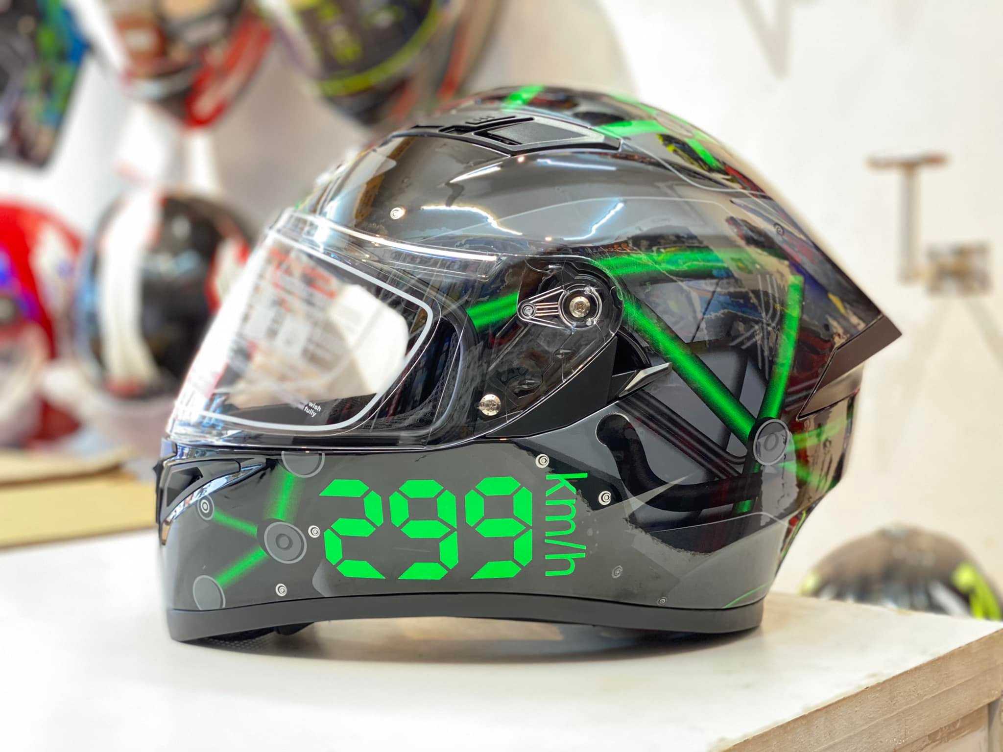 Stealth 807 Full Face Motorcycle Helmet (299 KM/H Edition)